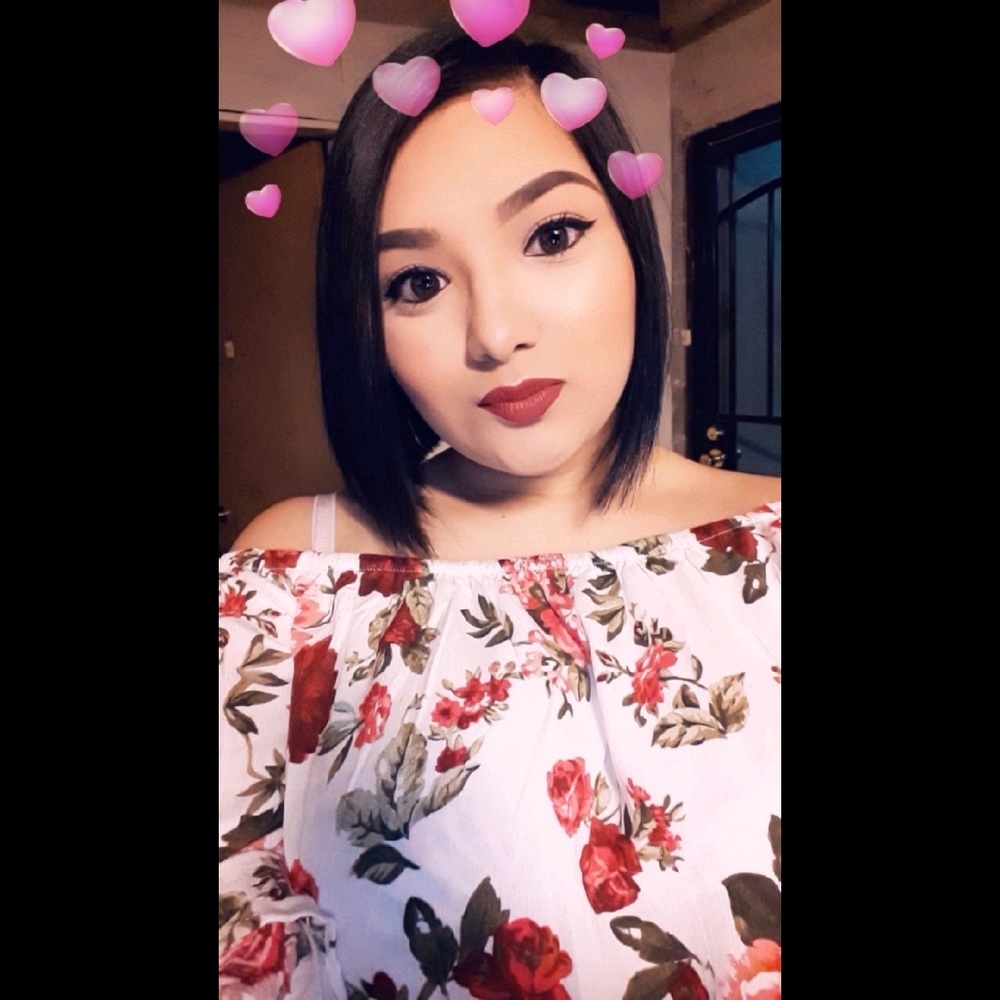 Meet your Posher, Yadira
